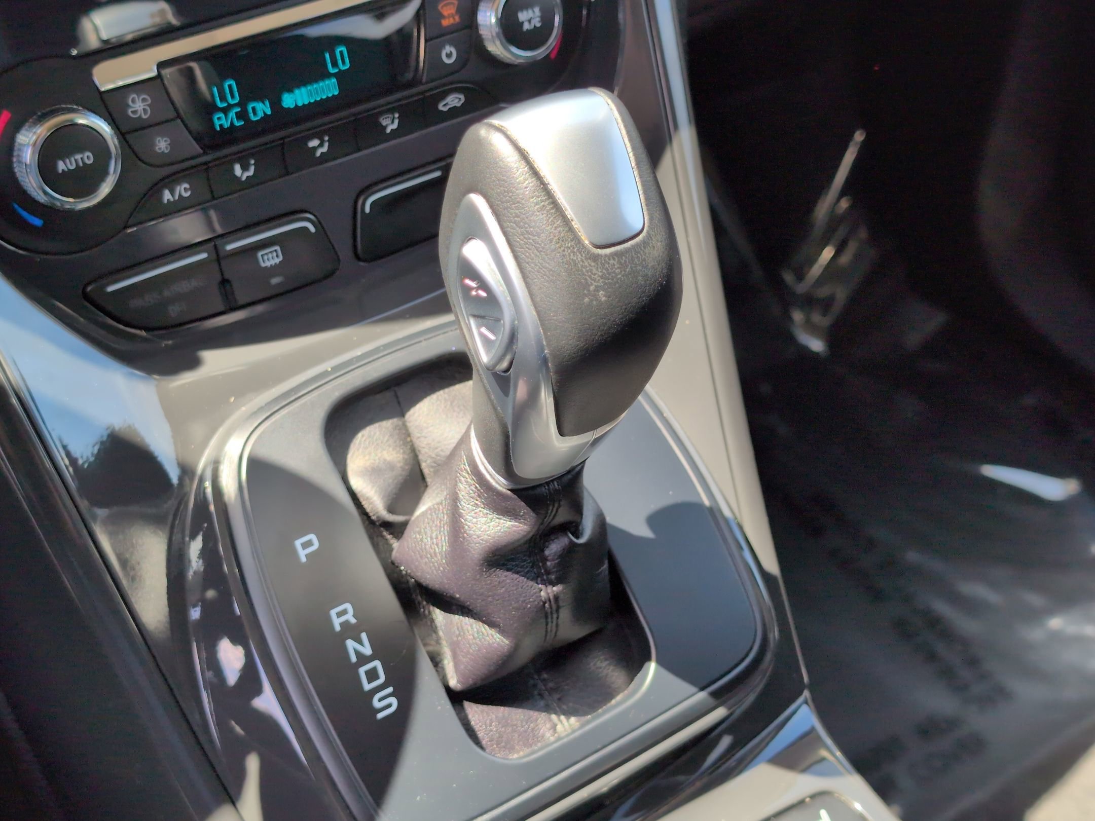 Used 2014 Ford Escape Titanium image 15