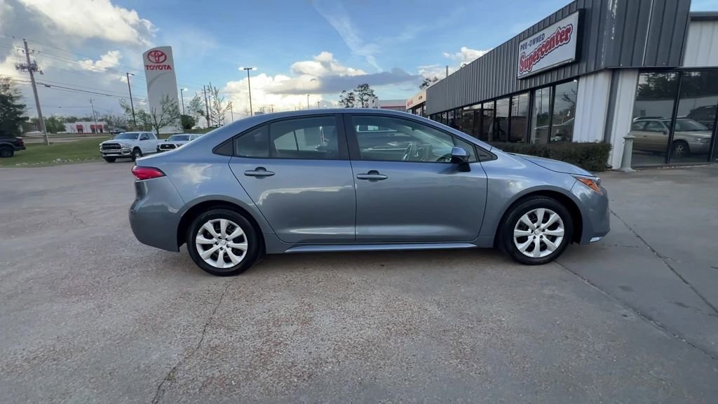 Used 2024 Toyota Corolla LE image 7