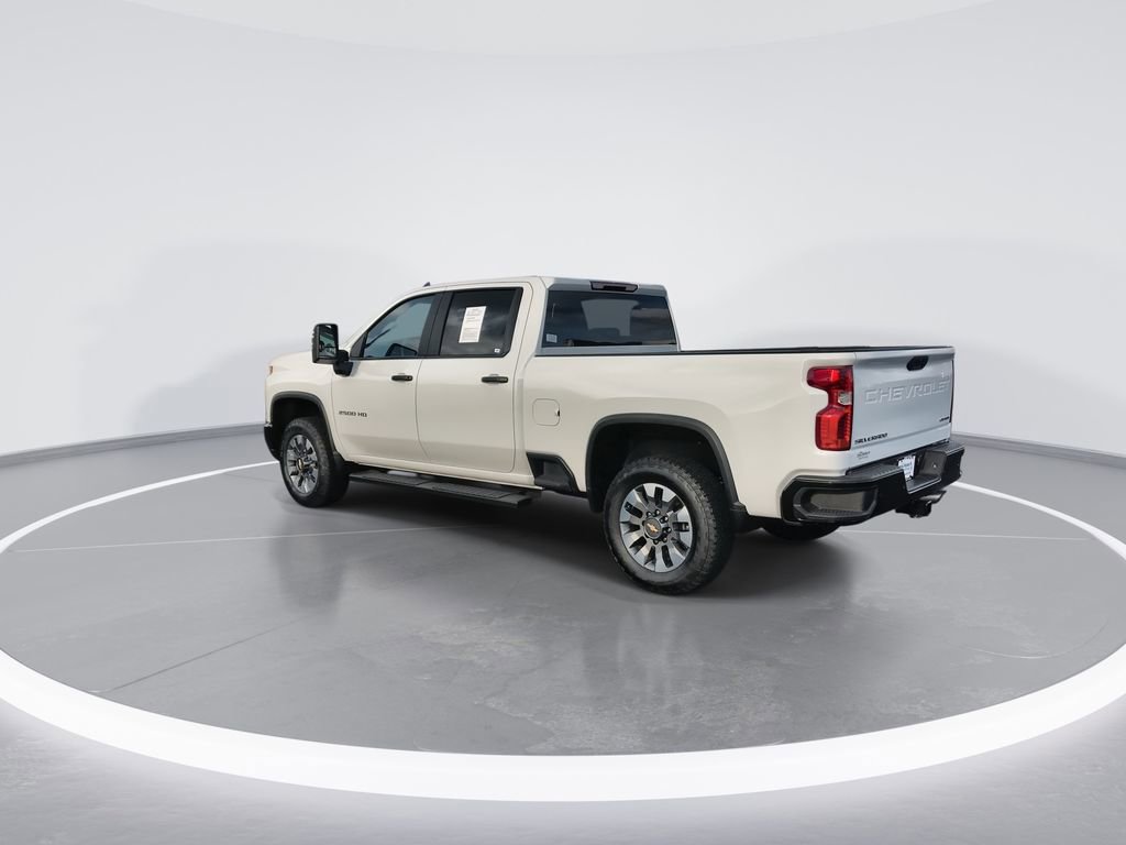 Used 2025 Chevrolet Silverado 2500 Custom w/ Custom Value Package image 6