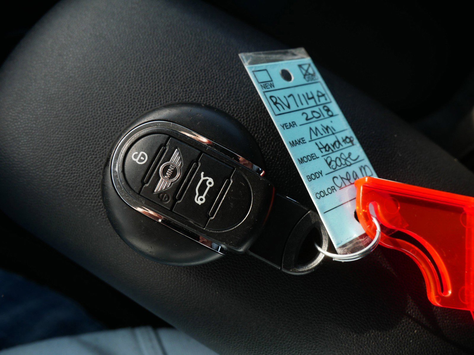 Used 2018 MINI Cooper 4-Door Hardtop image 29