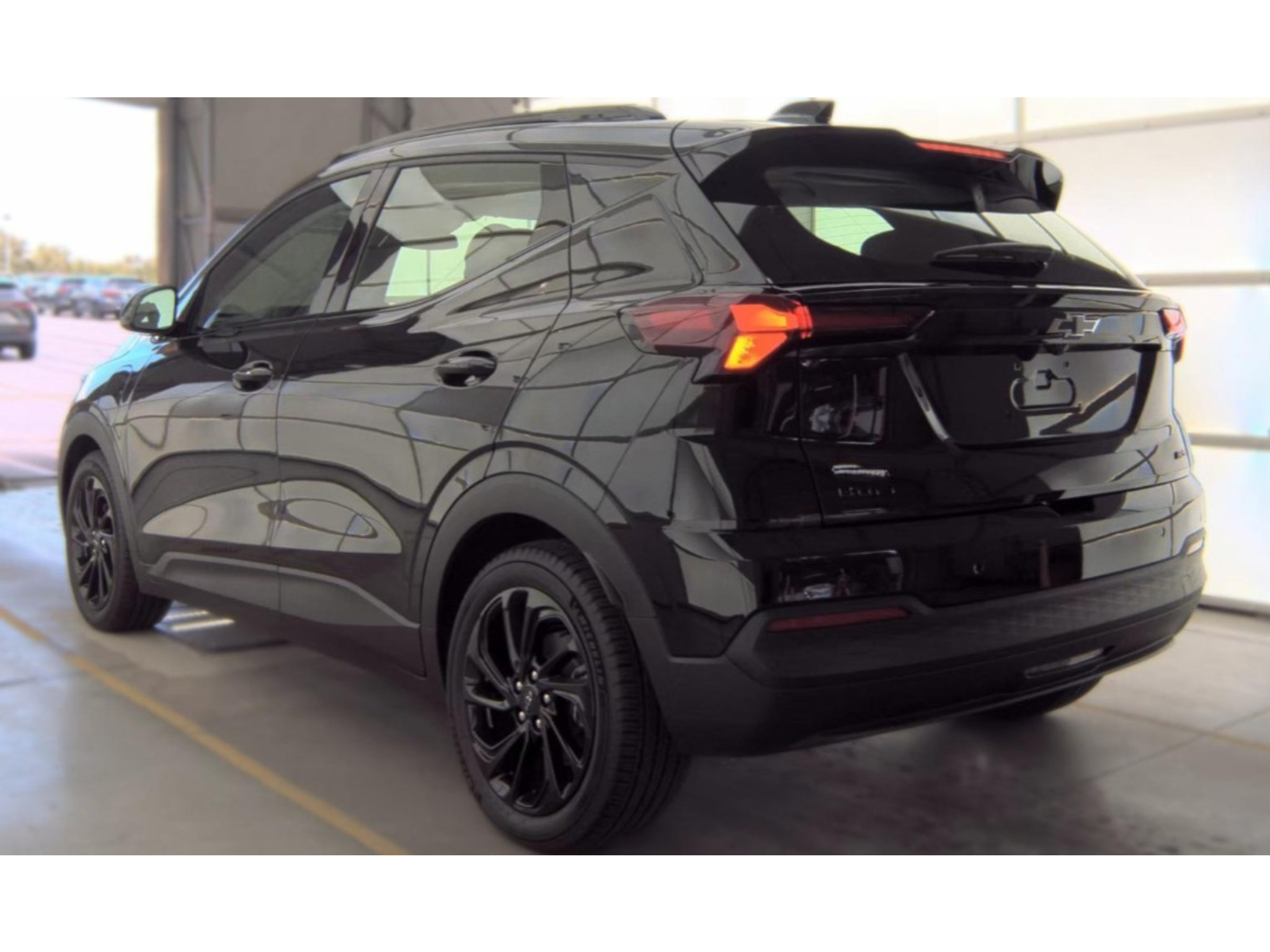 Used 2027 Chevrolet Bolt RS FWD image 4