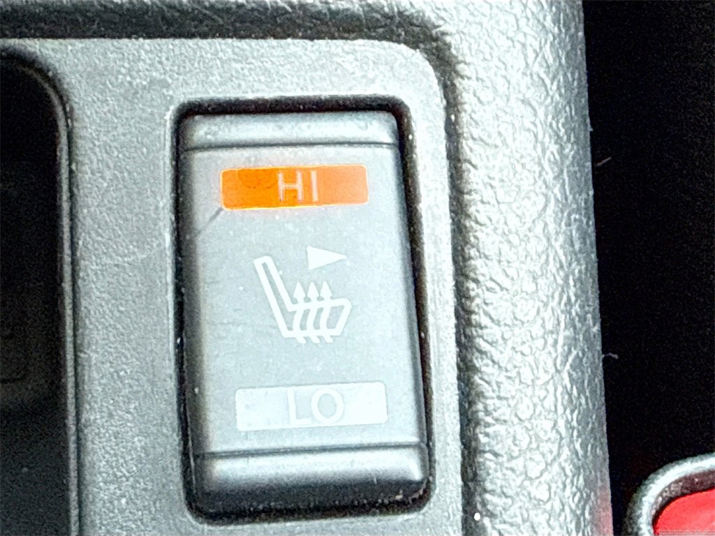 Used 2018 Nissan Rogue SV image 20