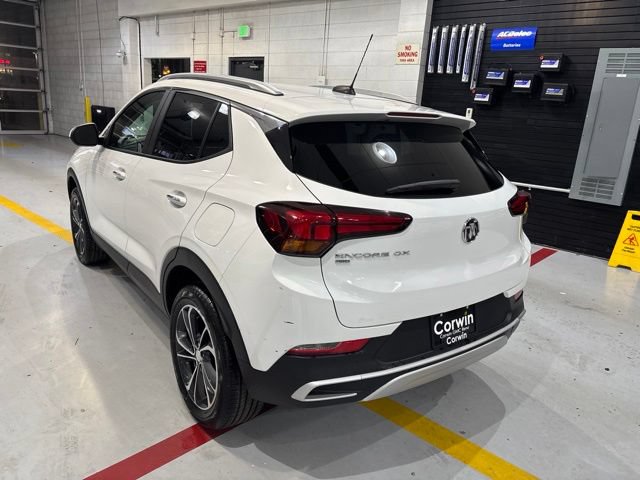 Used 2023 Buick Encore GX Select w/ Safety Package II AWD/4WD image 6