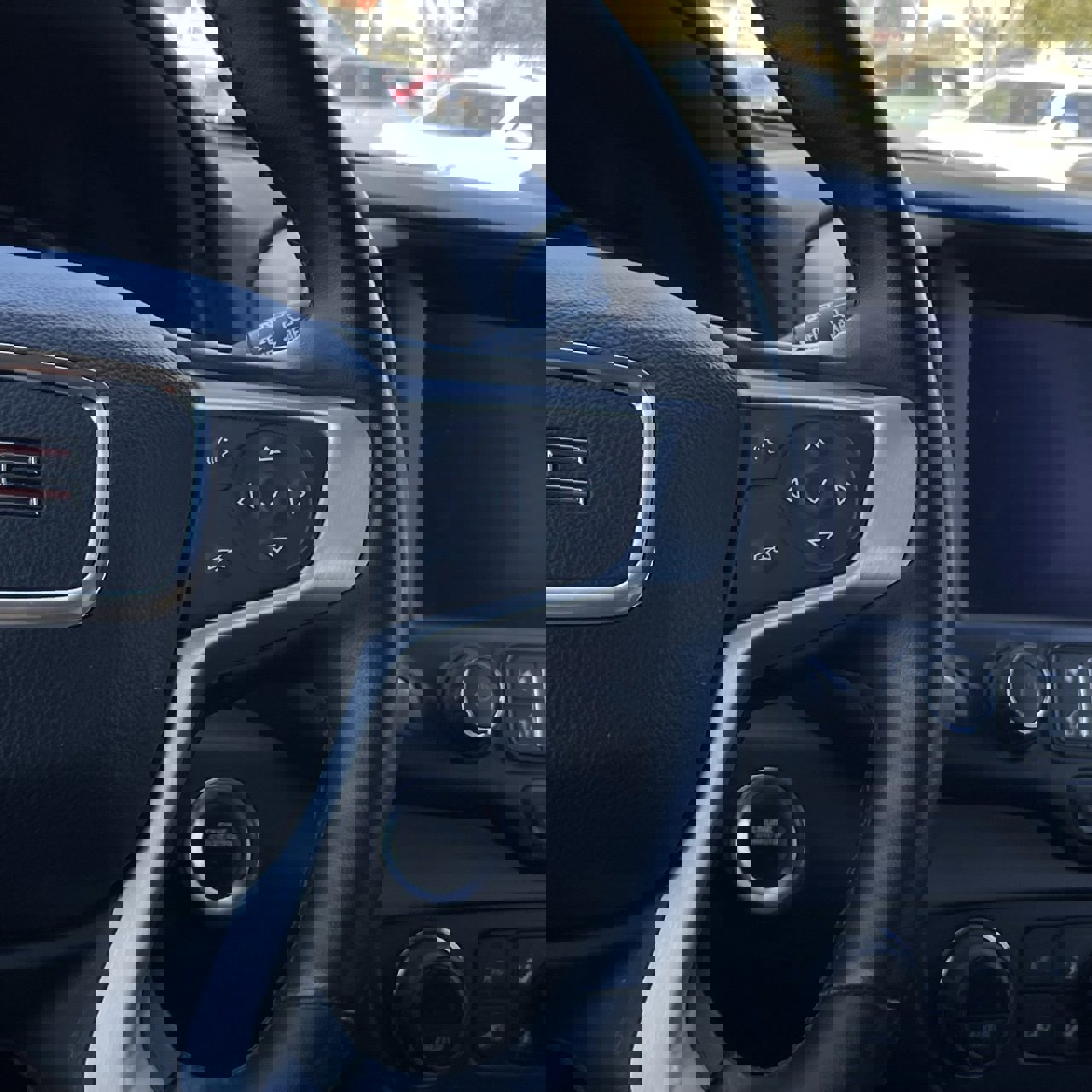 Used 2024 GMC Terrain SLT image 16