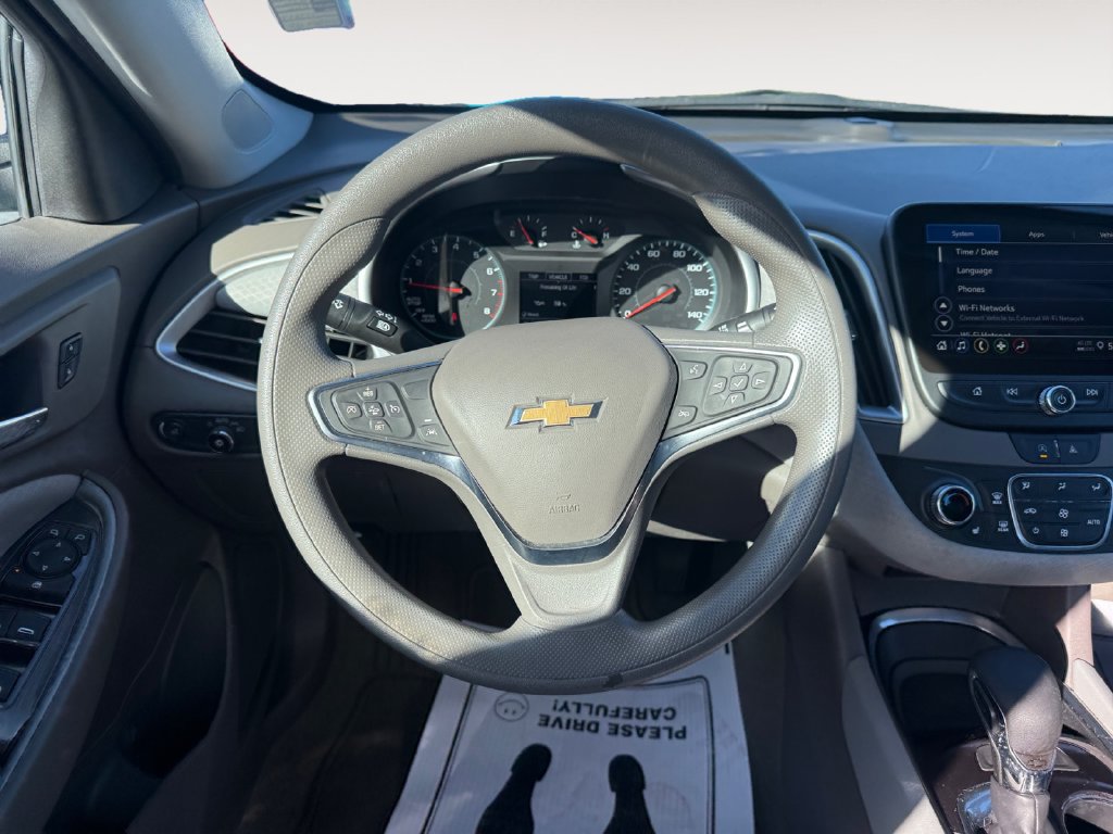 Used 2025 Chevrolet Malibu LT FWD image 12