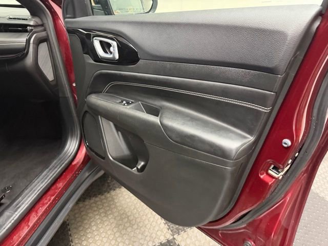 Used 2022 Jeep Compass Altitude image 45