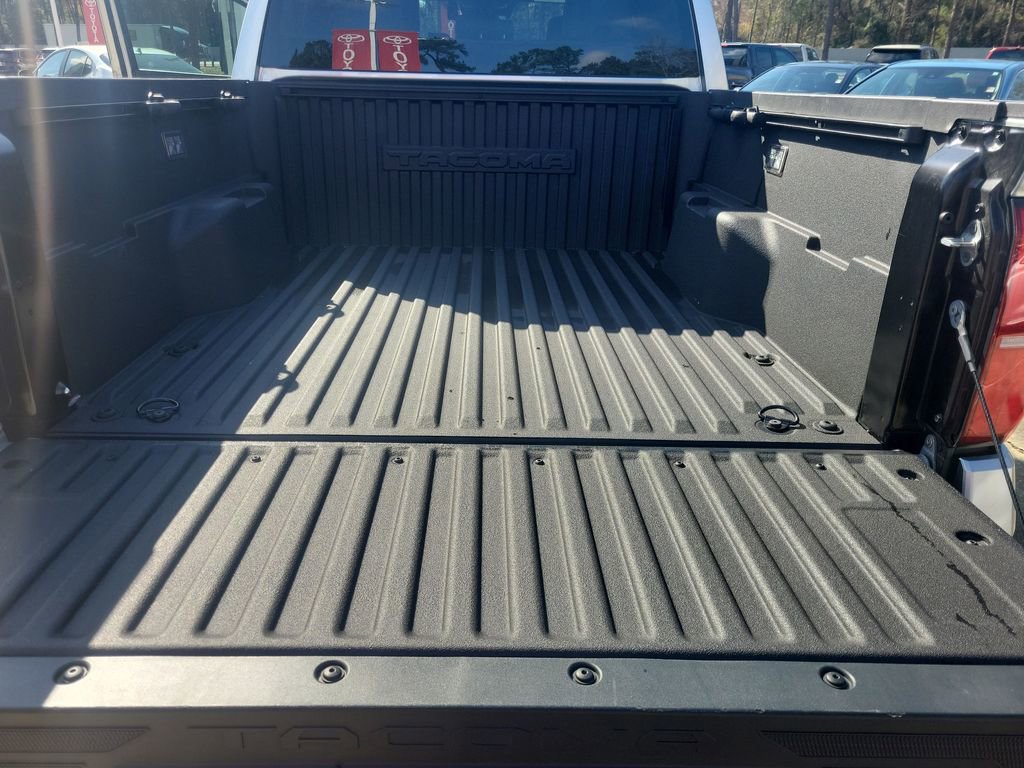 Certified 2025 Toyota Tacoma SR5 image 30
