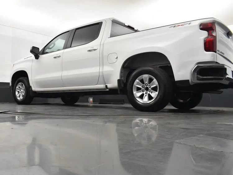Used 2026 Chevrolet Silverado 1500 LT AWD/4WD image 12
