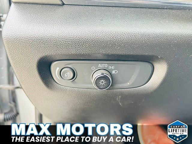 Used 2023 Chevrolet Traverse LT w/ LPO, Cargo Package image 17