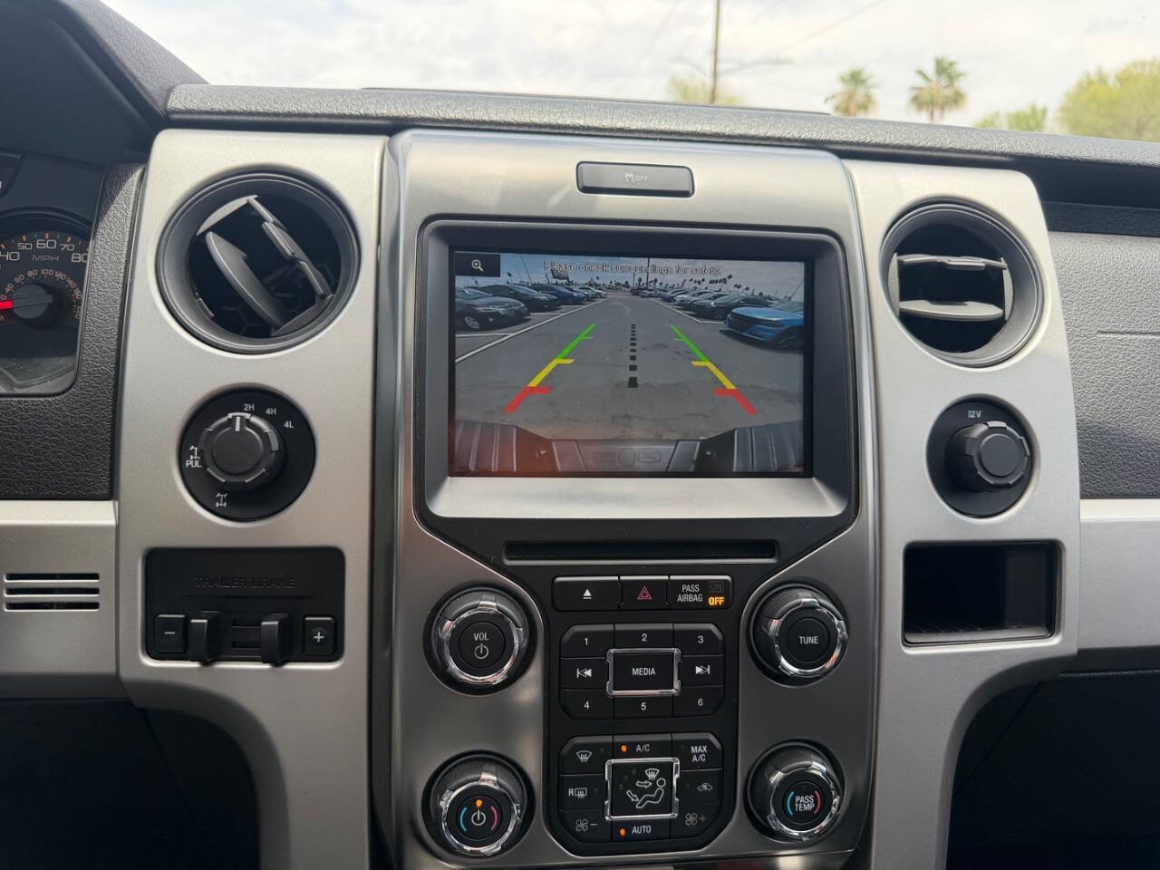 Used 2014 Ford F150 Raptor w/ Equipment Group 801A Luxury AWD/4WD image 23
