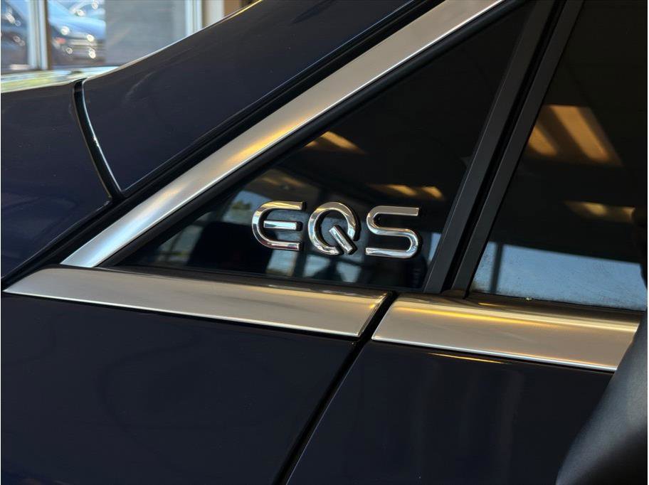 Used 2023 Mercedes-Benz EQS 580 4MATIC SUV image 34