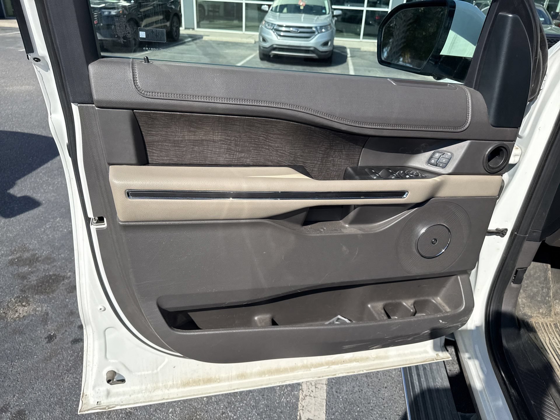 Certified 2021 Ford Expedition Max Limited RWD image 11