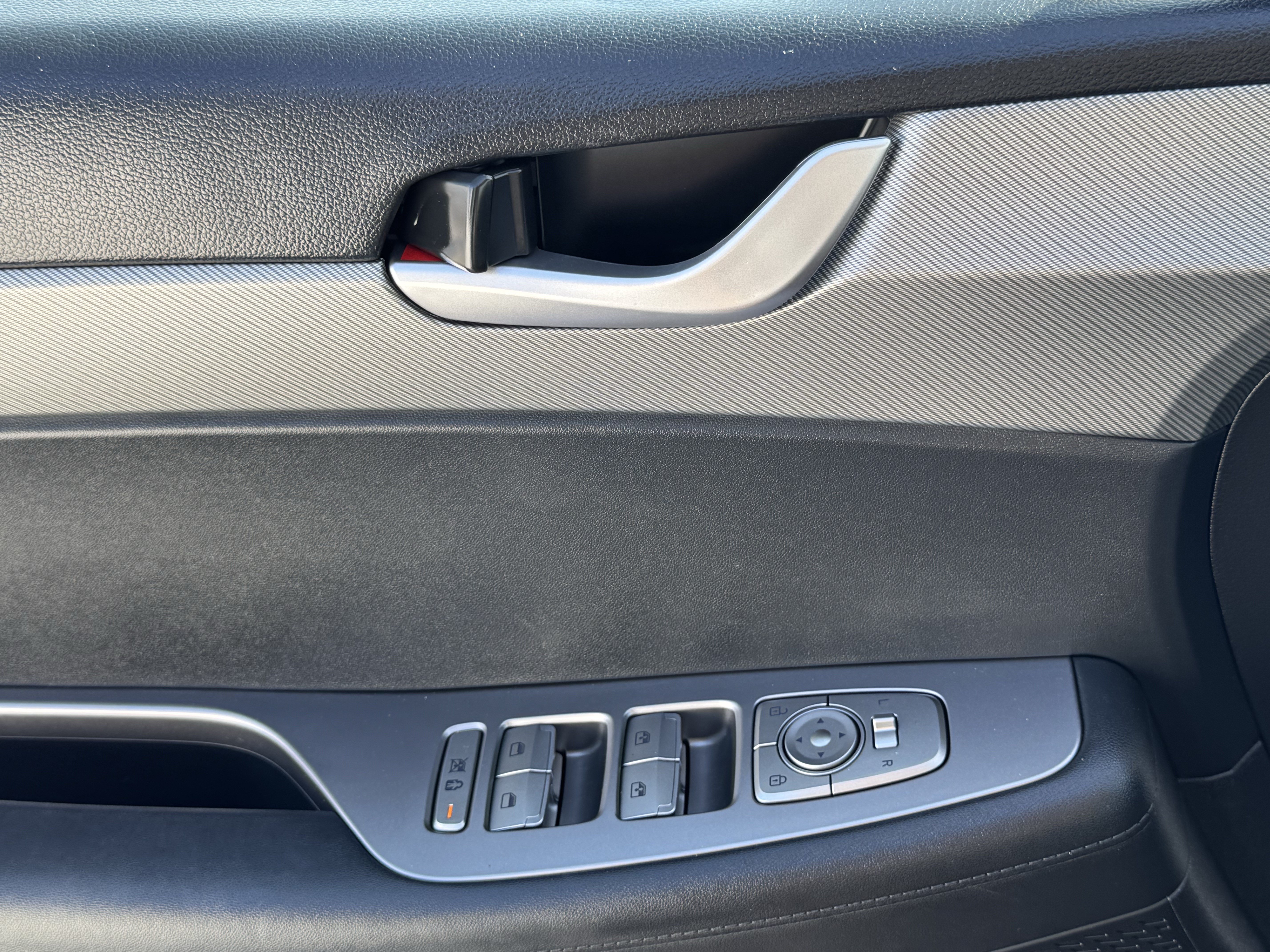 Used 2025 Hyundai Palisade SE FWD image 22