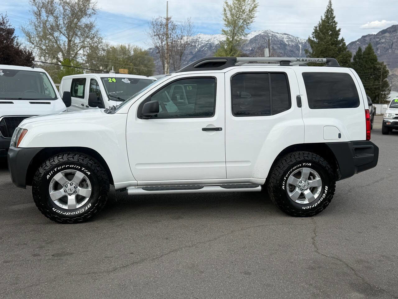 Used 2010 Nissan Xterra S image 26