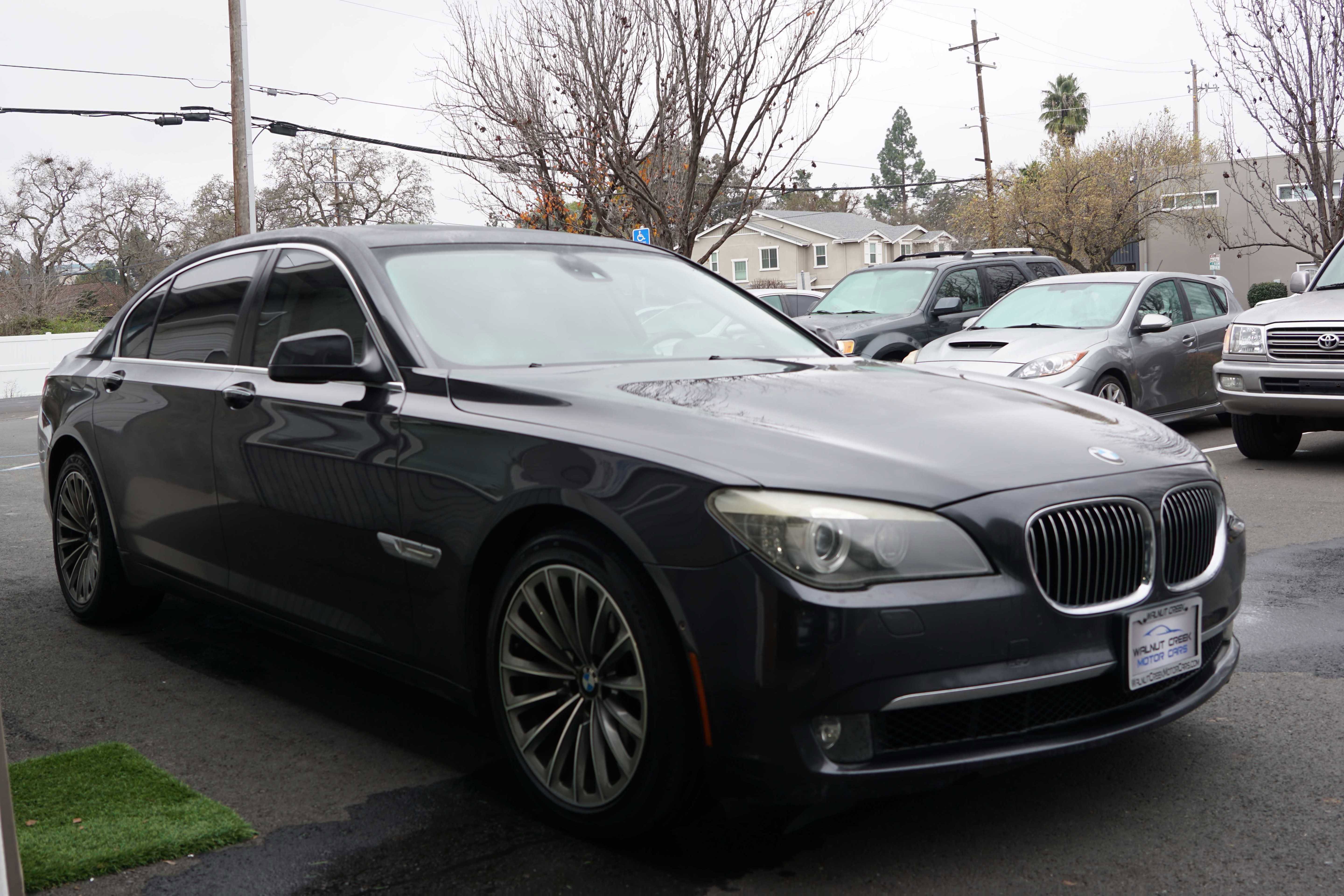 Used 2012 BMW 740Li image 9