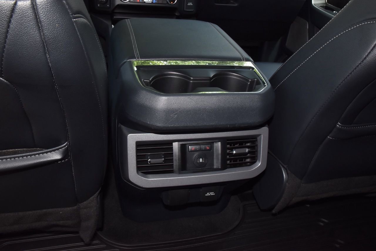 Used 2023 Ford F250 Lariat w/ Lariat Ultimate Package AWD/4WD image 18