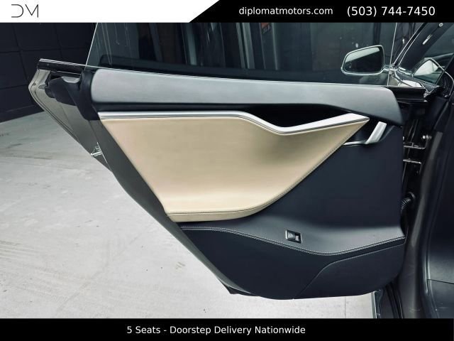 Used 2015 Tesla Model S 70D AWD/4WD image 26