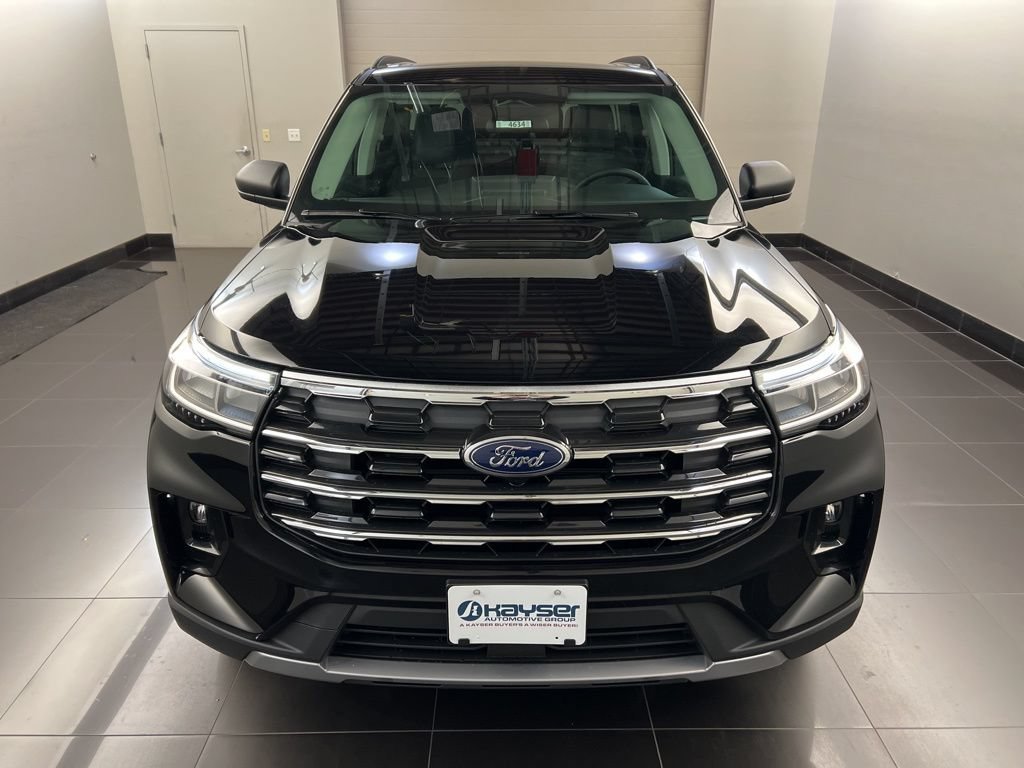 New 2026 Ford Explorer Active w/ Active Comfort Package AWD/4WD image 2