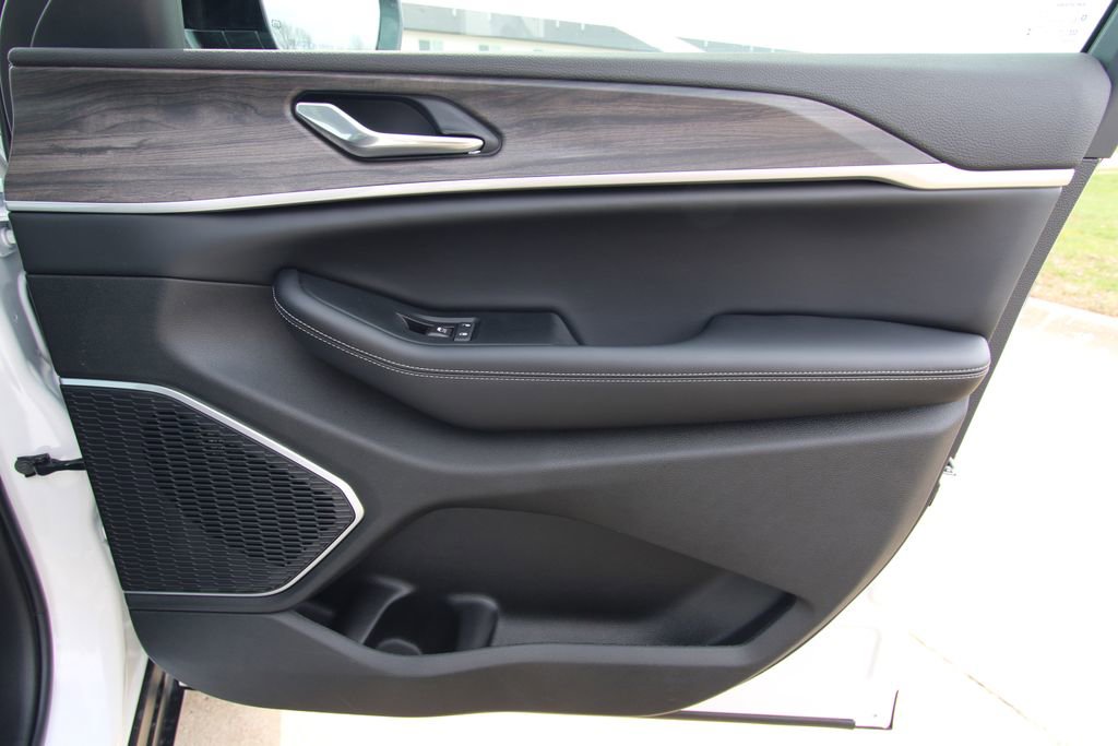 New 2026 Jeep Grand Cherokee Limited image 45