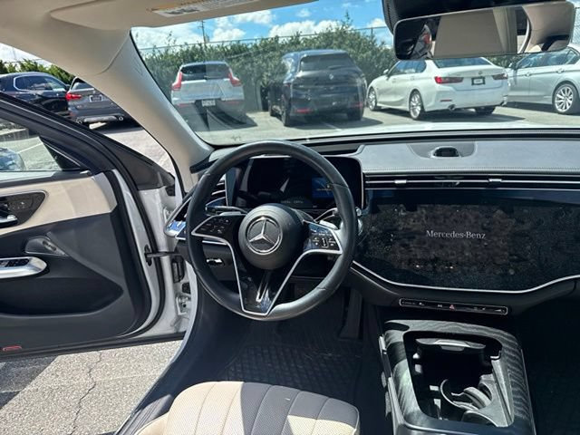 Used 2024 Mercedes-Benz E 350 4MATIC Sedan image 25