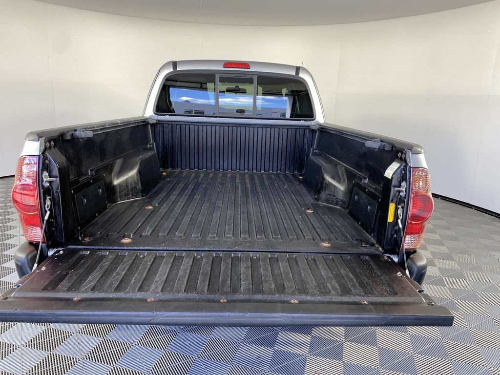 Used 2015 Toyota Tacoma 4x4 Access Cab w/ Convenience Package image 8