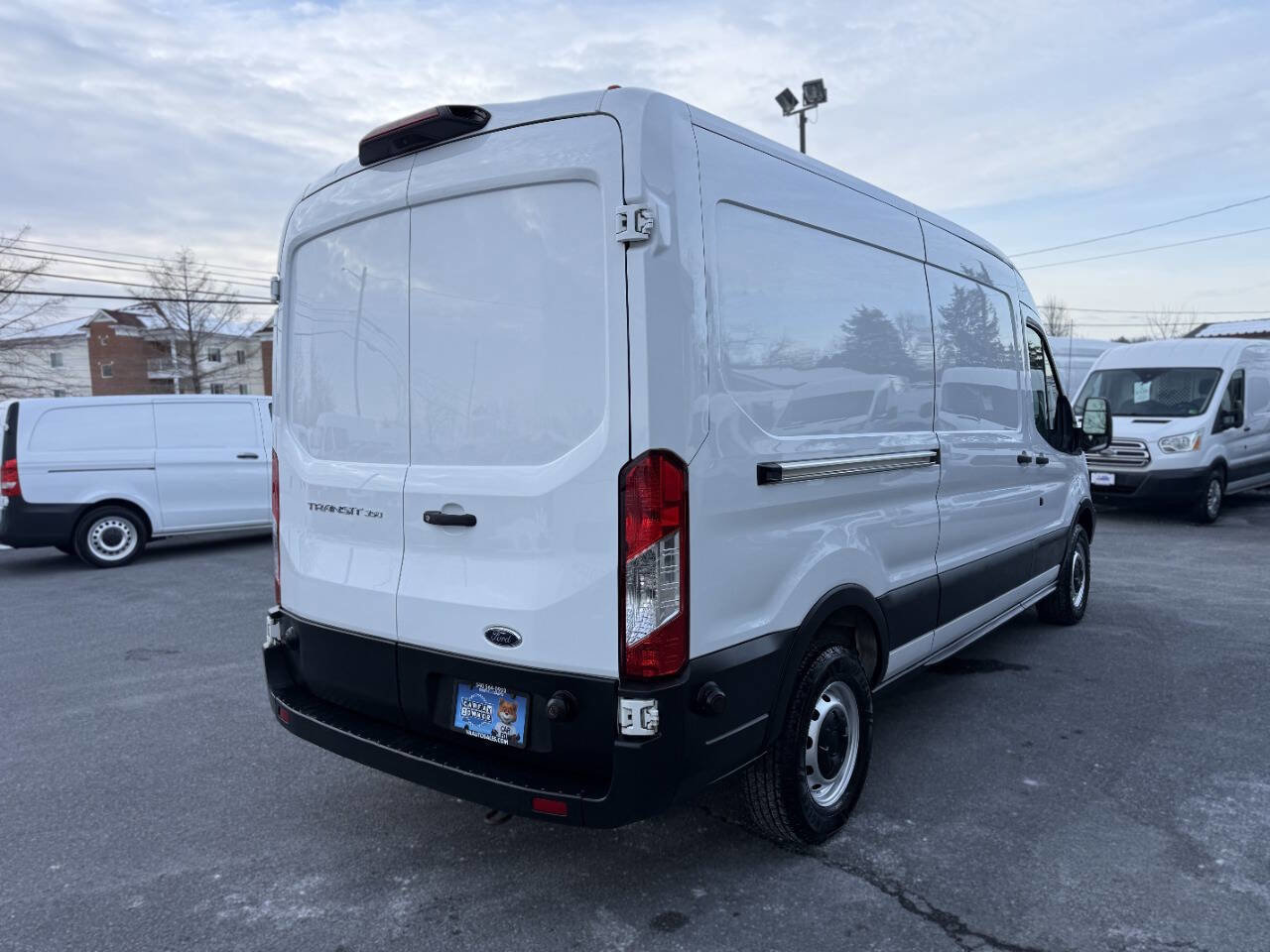 Used 2019 Ford Transit 350 148 Medium Roof RWD image 3