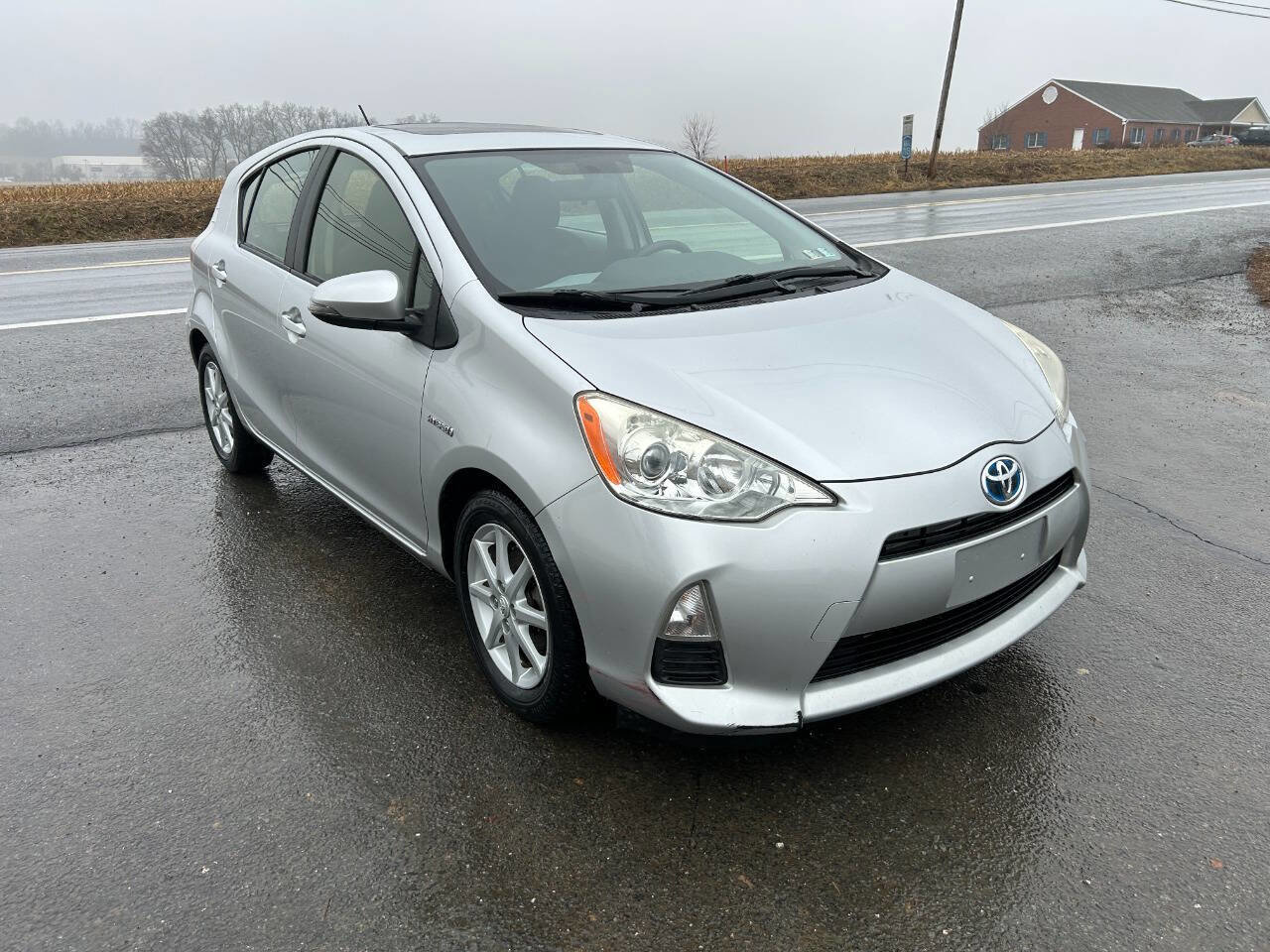 Used 2012 Toyota Prius C Three image 4
