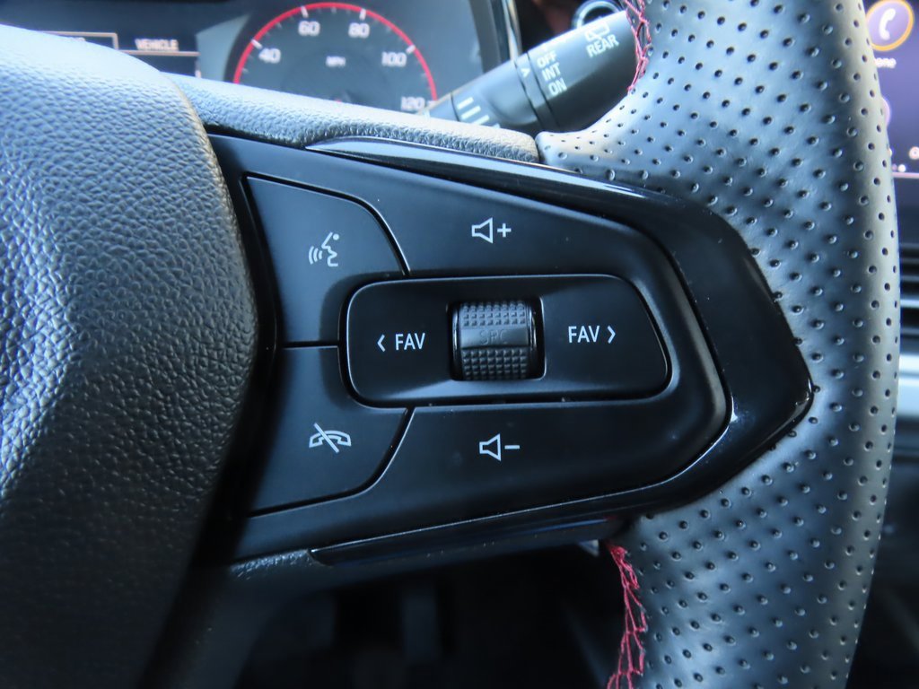 Used 2024 Chevrolet Trax RS w/ Driver Confidence Package image 22