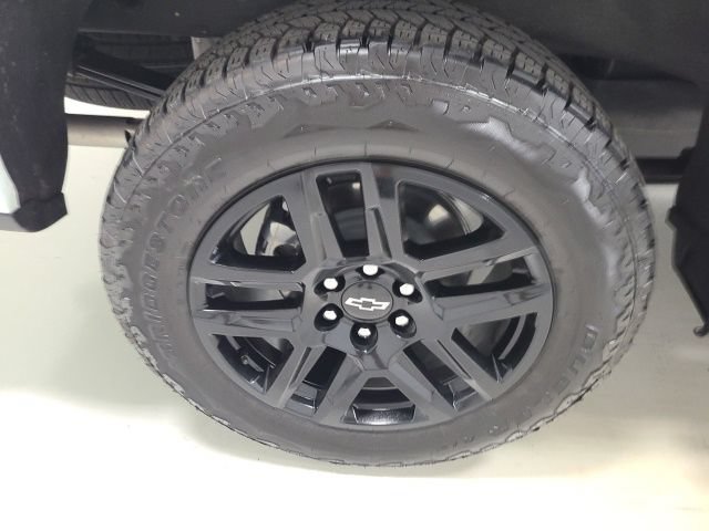 Used 2026 Chevrolet Silverado 1500 LT Trail Boss w/ Convenience Package II AWD/4WD image 11