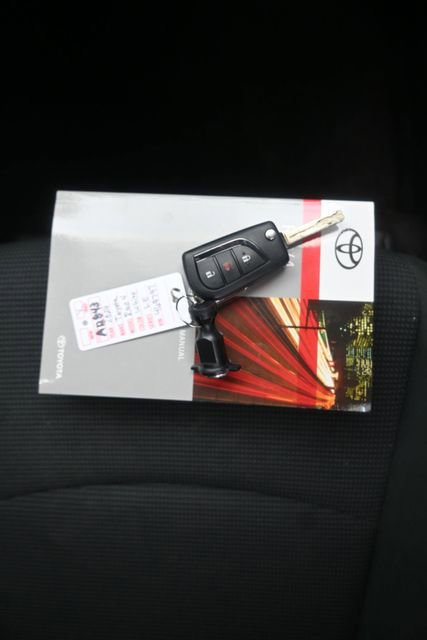 Used 2024 Toyota RAV4 LE image 10