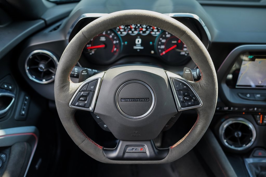 Used 2018 Chevrolet Camaro ZL1 image 27