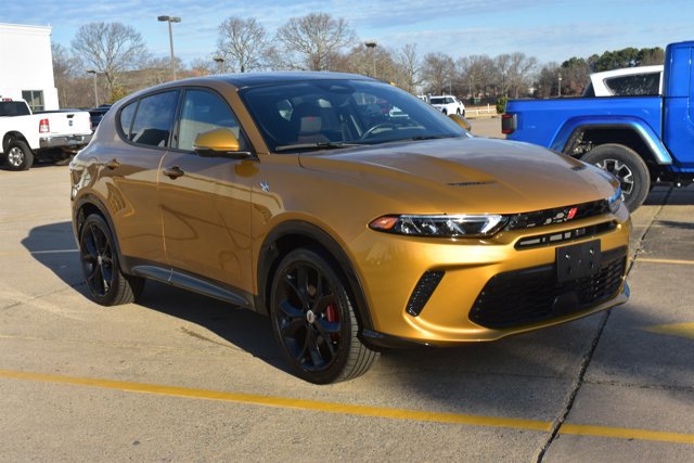 Used 2024 Dodge Hornet R/T Plus w/ Track Pack image 3