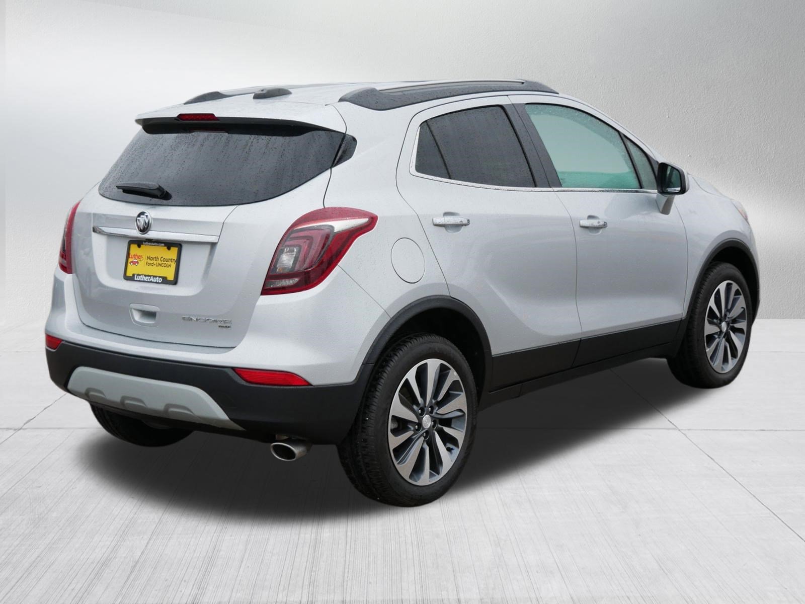 Used 2022 Buick Encore Preferred w/ Safety Package AWD/4WD image 7