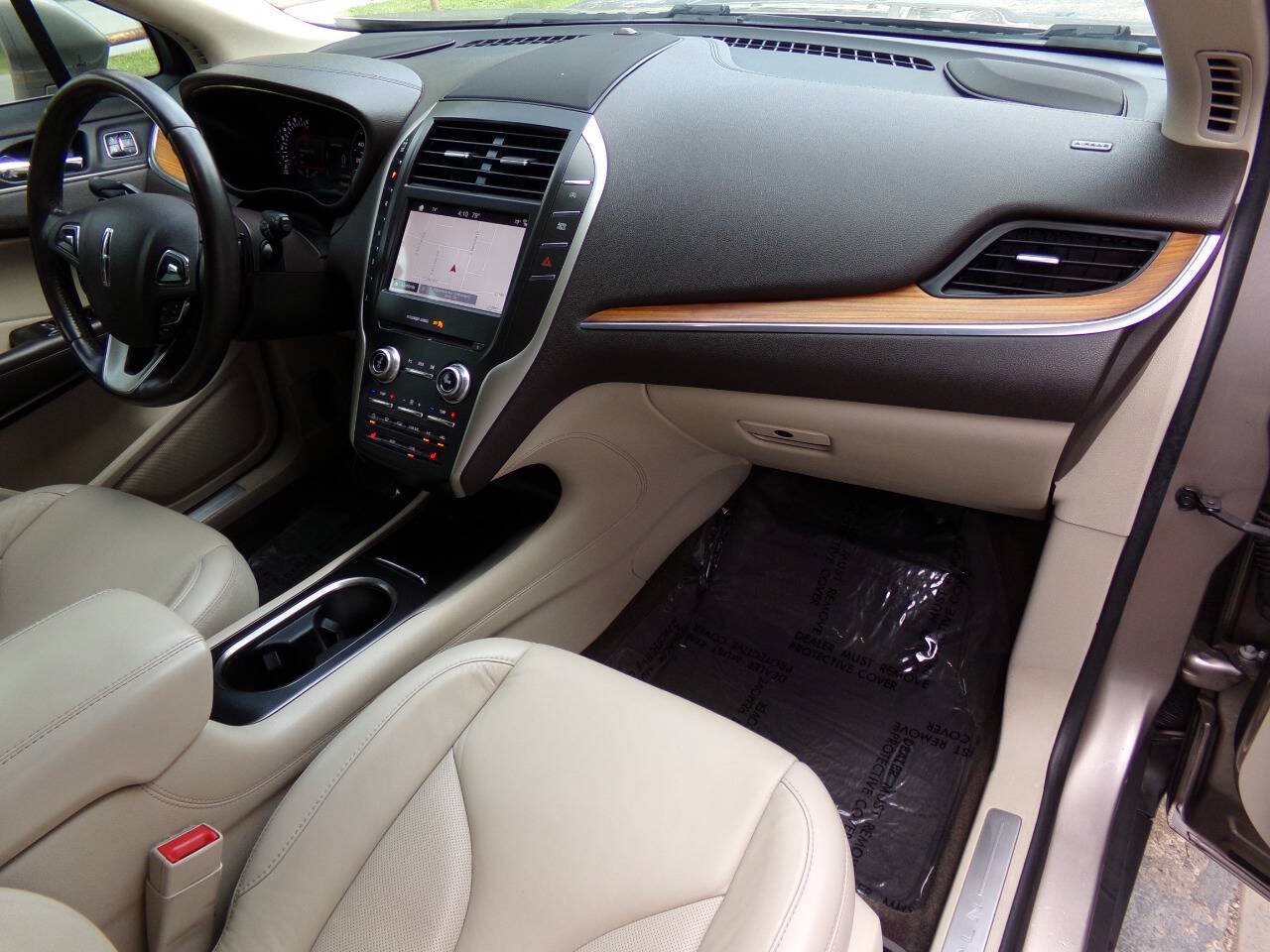 Used 2018 Lincoln MKC Select w/ Select Plus Package FWD image 22