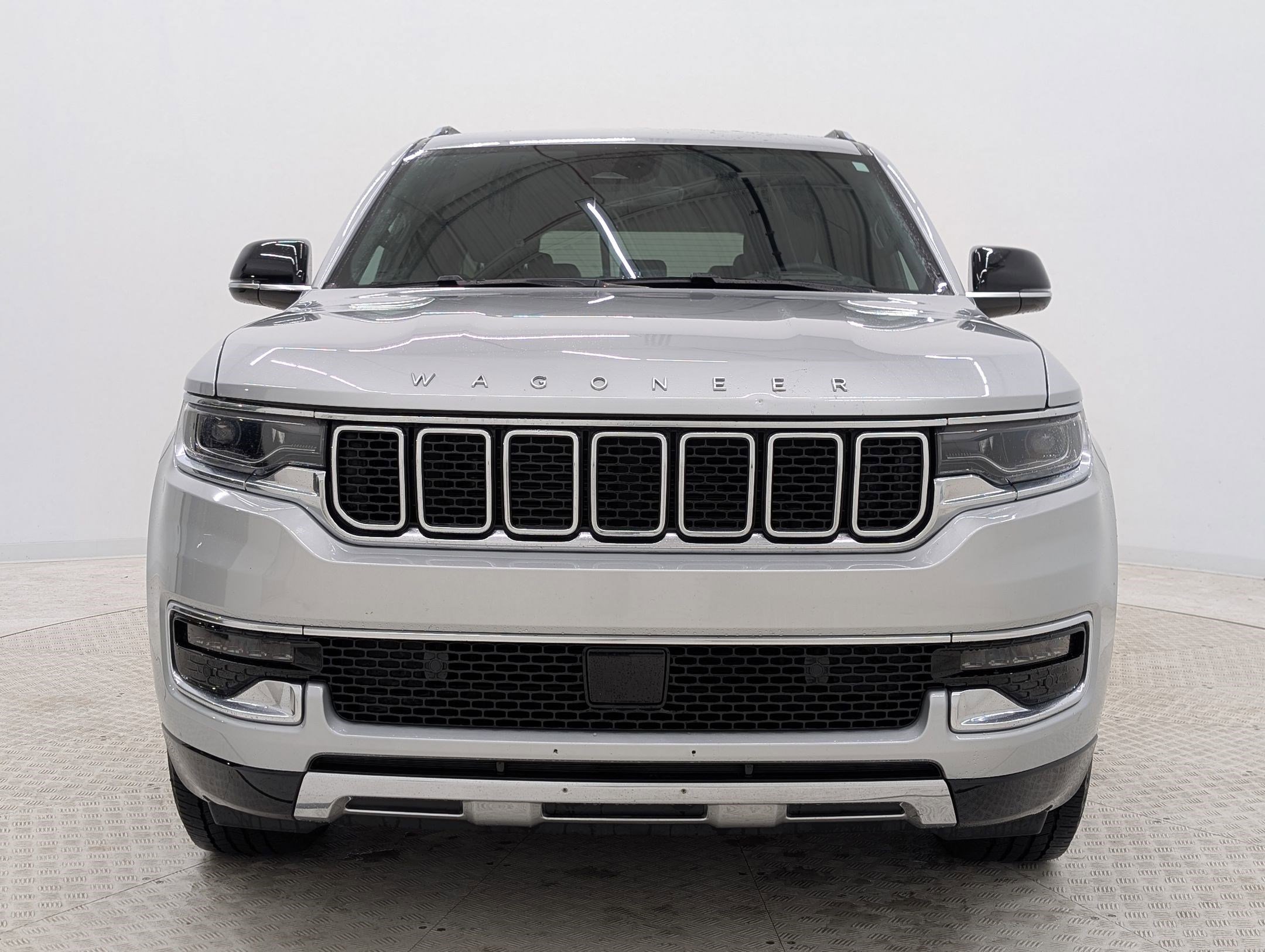Used 2023 Jeep Wagoneer Series III w/ Preferred Equipment Group image 6