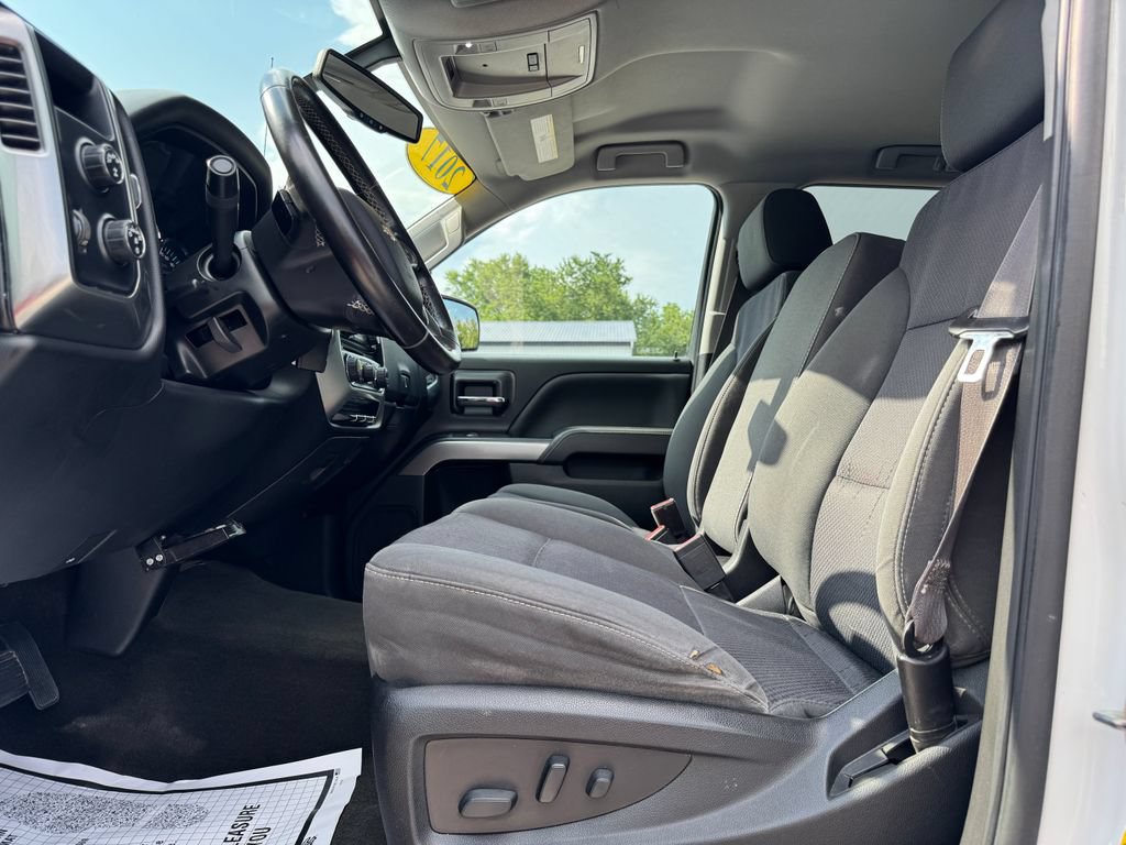 Used 2017 Chevrolet Silverado 1500 LT w/ All Star Edition AWD/4WD image 19