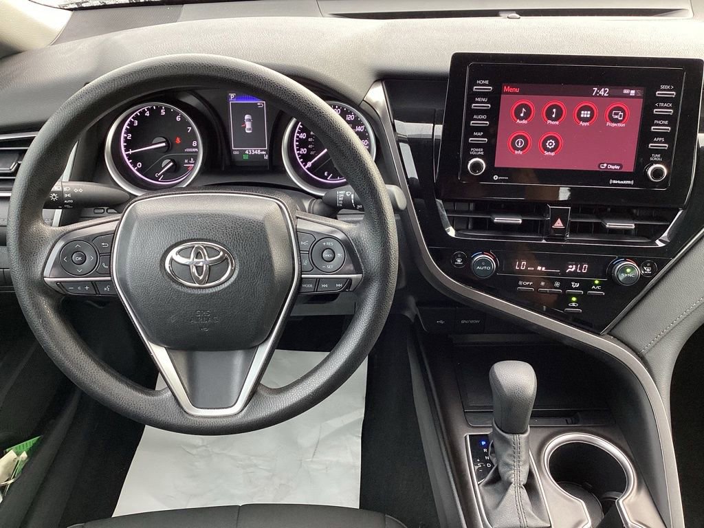 Used 2024 Toyota Camry LE image 18