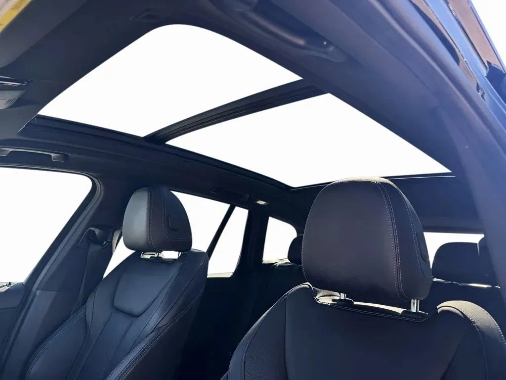 Used 2024 BMW X3 xDrive30i w/ Premium Essential Package image 11