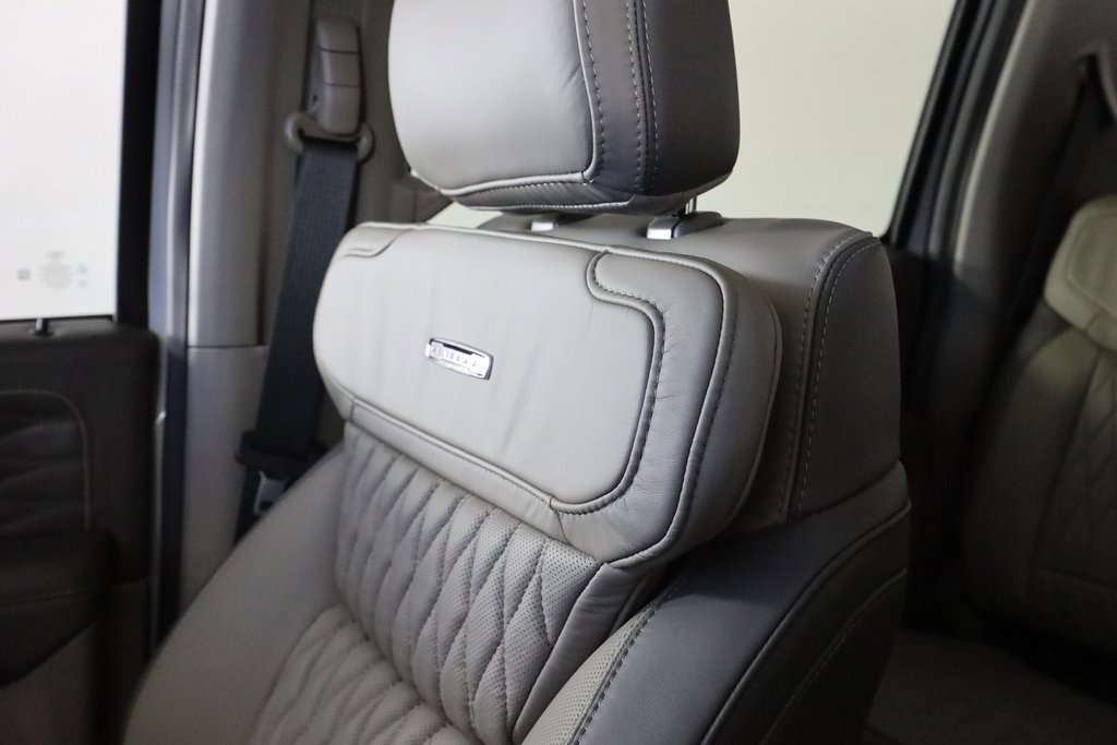 Used 2025 Ford F450 Platinum w/ Platinum Plus Package image 57