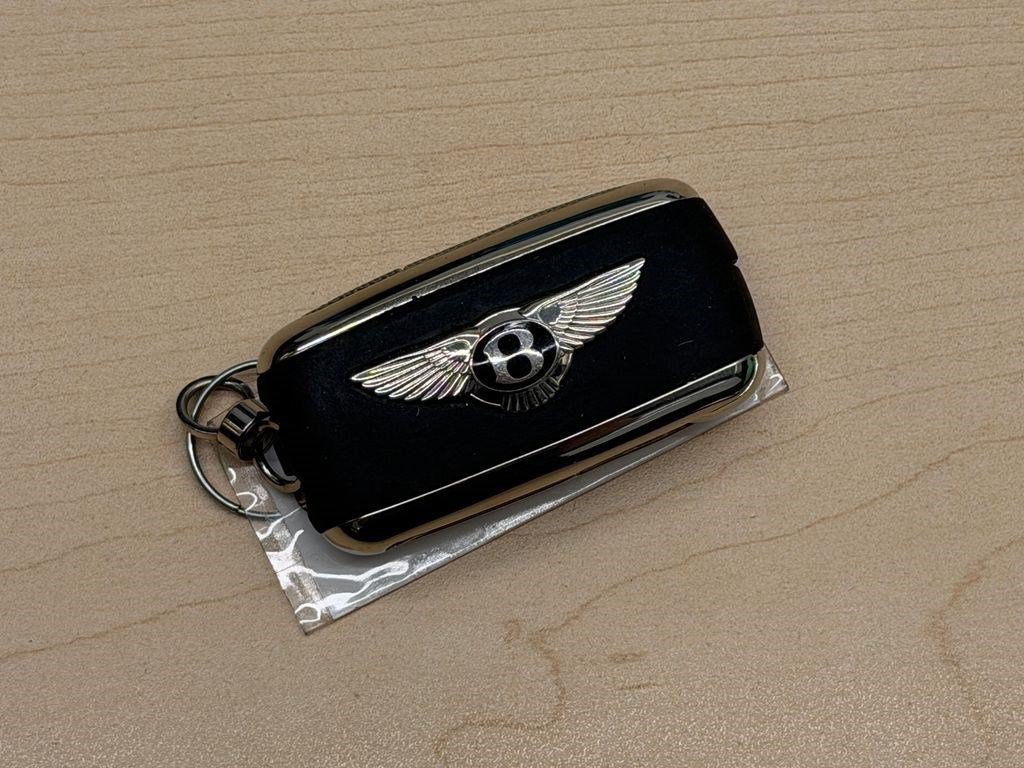 Certified 2018 Bentley Flying Spur V8 AWD/4WD image 45