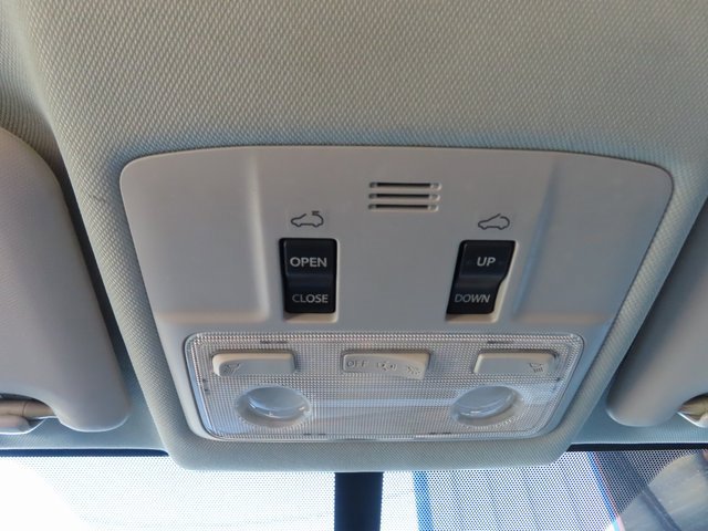 Used 2013 Toyota RAV4 XLE image 43