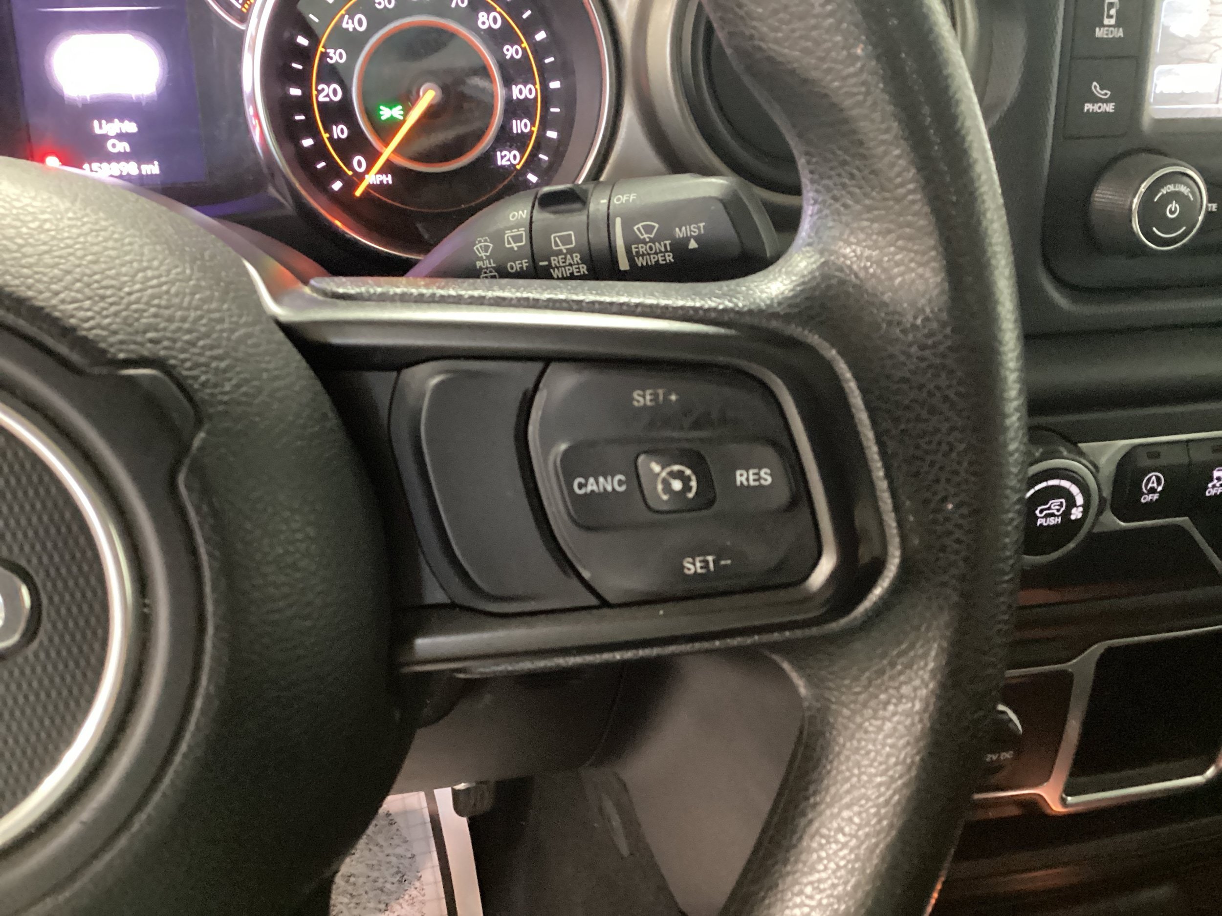 Used 2018 Jeep Wrangler Unlimited Sport AWD/4WD image 18