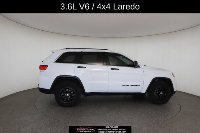 Used 2020 Jeep Grand Cherokee Laredo AWD/4WD image 21