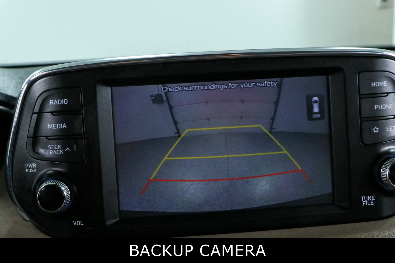 Used 2020 Hyundai Santa Fe SEL w/ Cargo Package FWD image 18