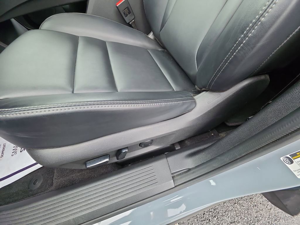 Used 2023 Nissan Rogue SV w/ SV Premium B Package image 12