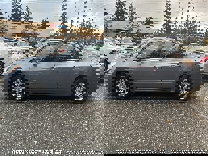 Used 2011 Nissan Altima Hybrid Sedan image 4