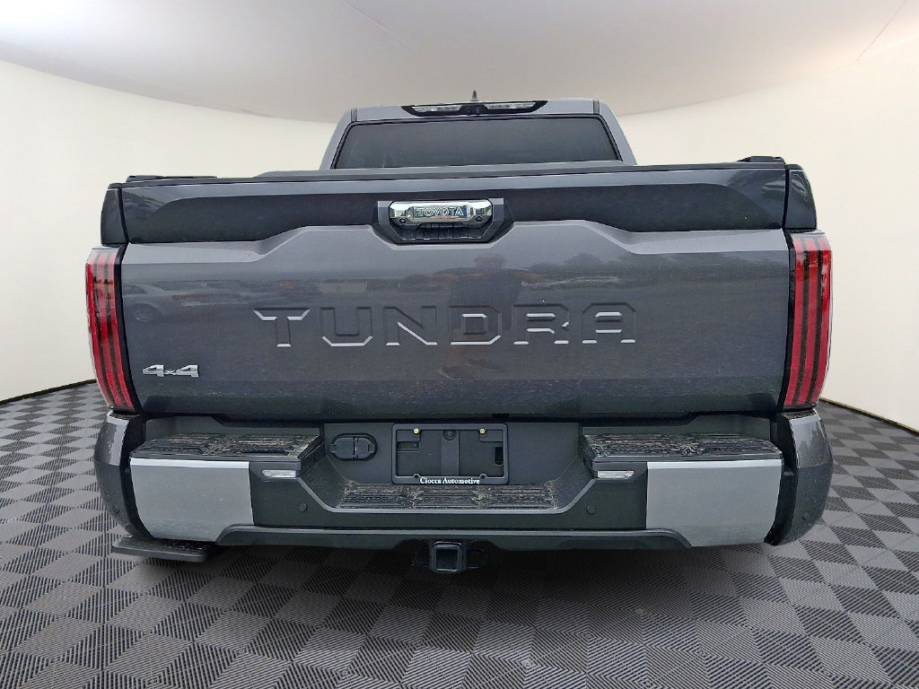 Used 2024 Toyota Tundra Limited AWD/4WD image 8