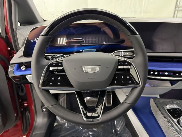 New 2026 Cadillac Optiq Luxury 2 w/ LPO, Floor Liner Package AWD/4WD image 20