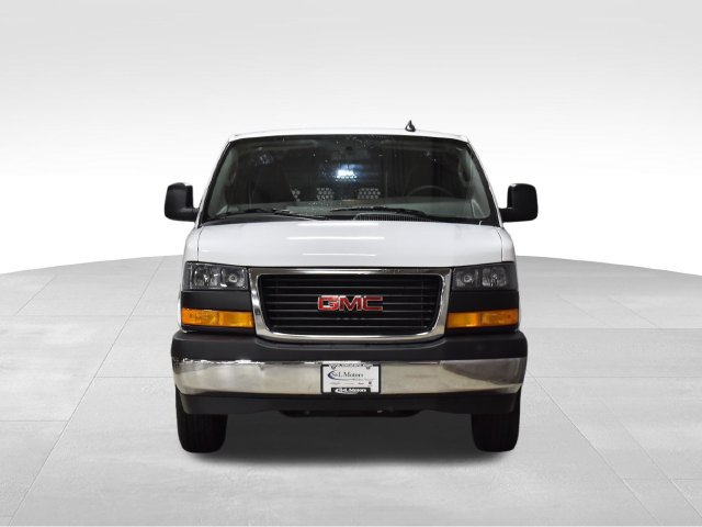 Used 2025 GMC Savana 2500 w/ Driver Convenience Package RWD image 9