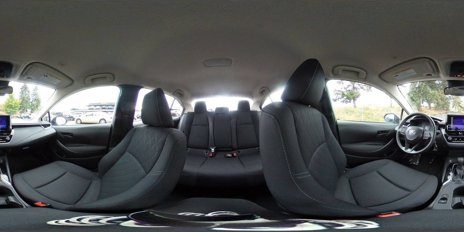 Used 2025 Toyota Corolla LE FWD image 41